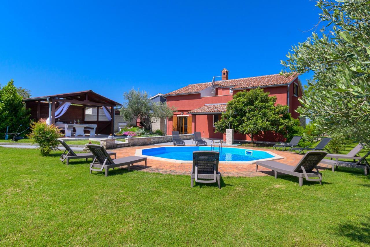 Villa Carla With Private Pool & Kids Playground - Pet Friendly Mutvoran エクステリア 写真
