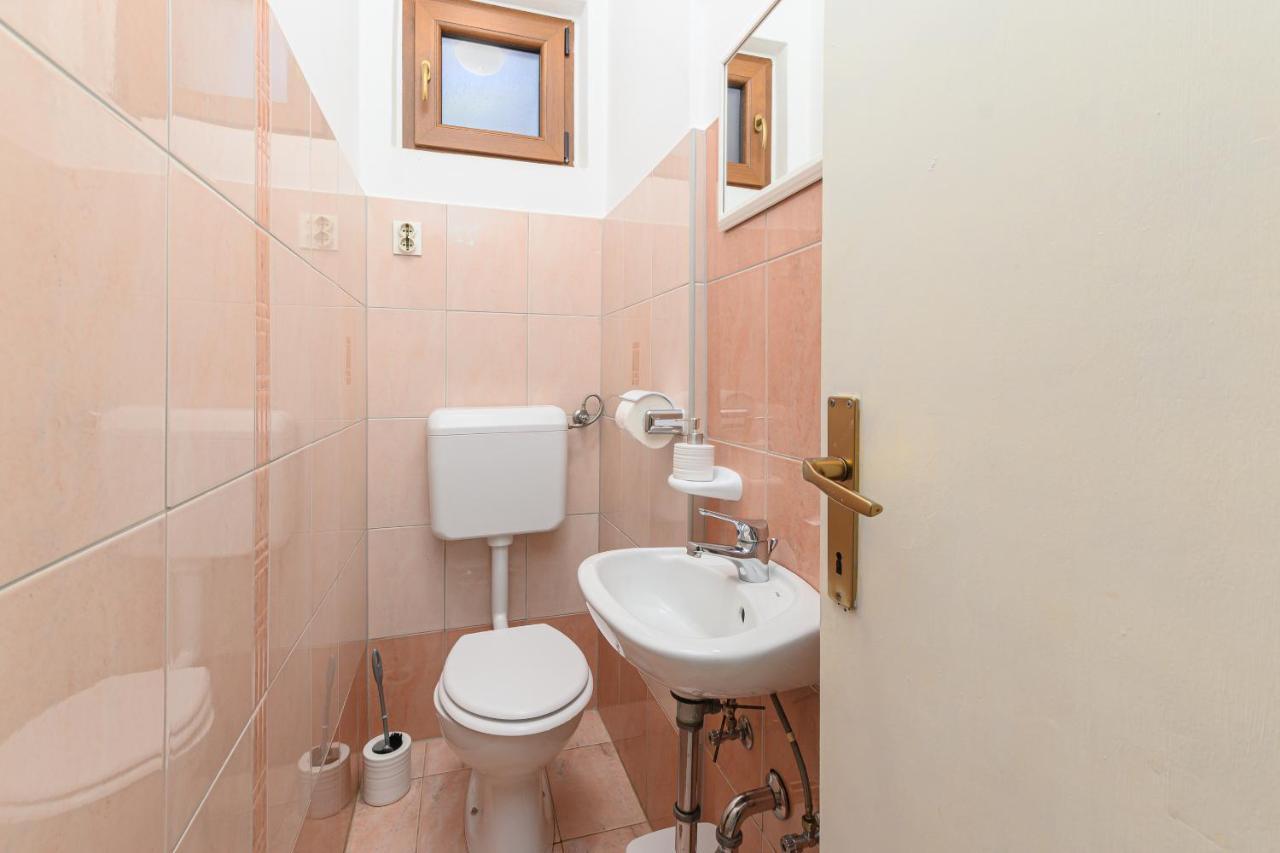 Villa Carla With Private Pool & Kids Playground - Pet Friendly Mutvoran エクステリア 写真